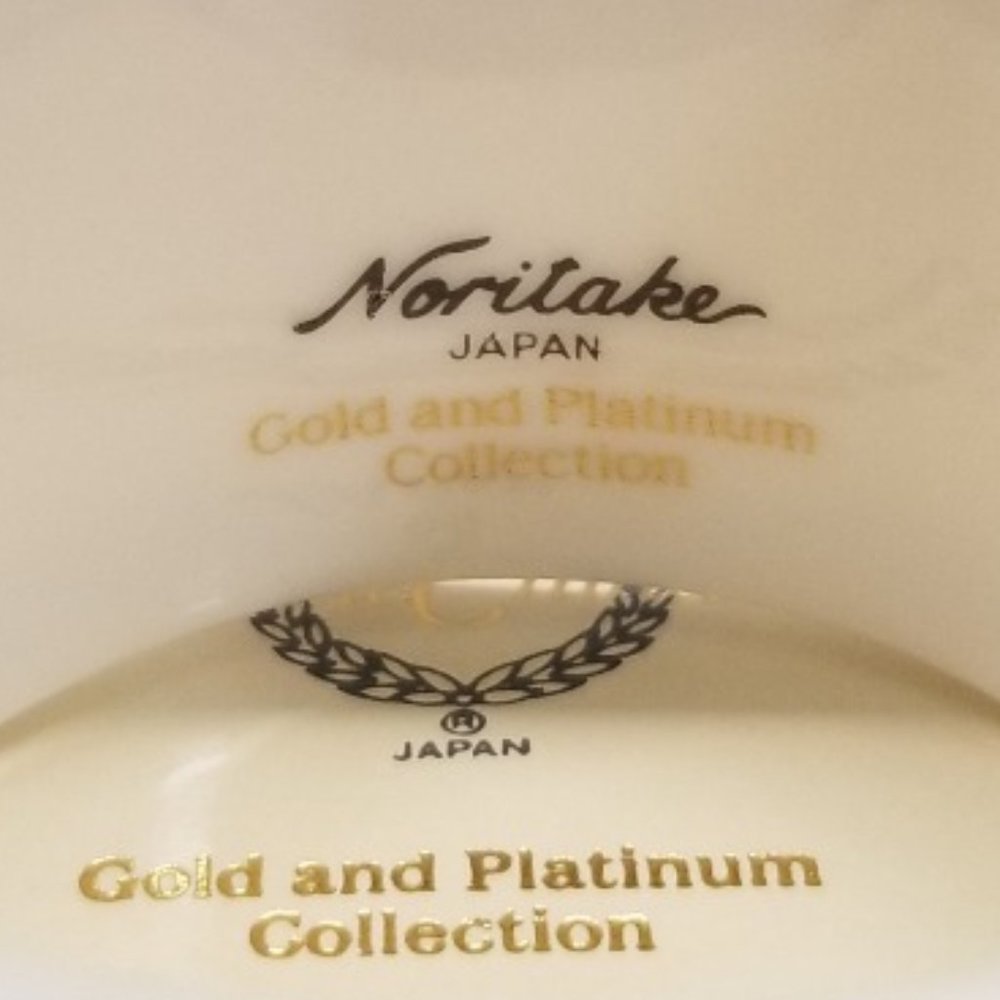Gold & Platinum Band Napkin Holder Set 4-Noritake Vintage Napkin Rings Colection - Picture 5 of 13